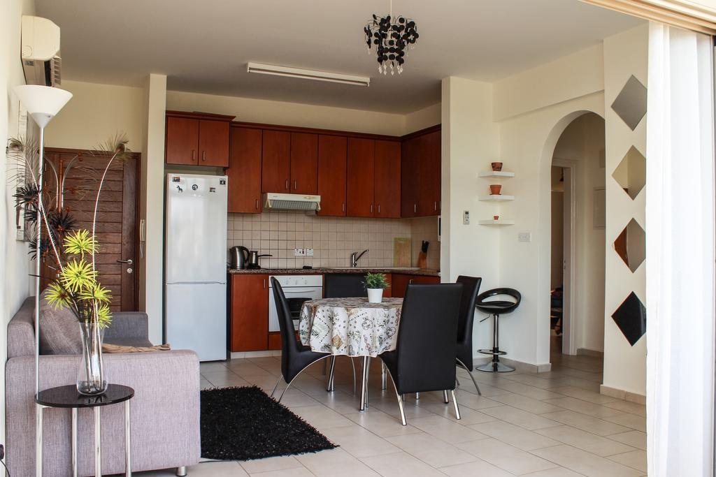 King'S Gardens Apartment Pafos Exterior foto